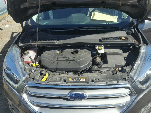 1FMCU0J93HUE15070 - 2017 FORD ESCAPE TIT GRAY photo 7