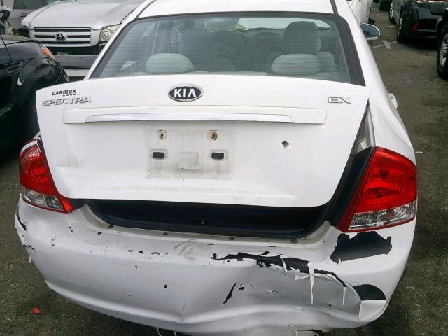 KNAFE222095667749 - 2009 KIA SPECTRA EX WHITE photo 9