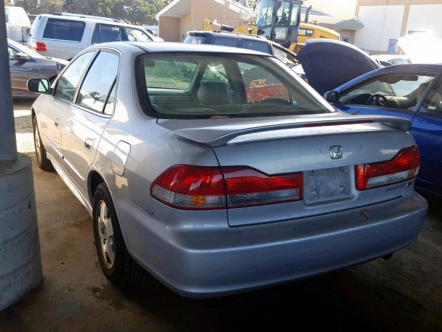 1HGCG16501A003673 - 2001 HONDA ACCORD EX SILVER photo 3