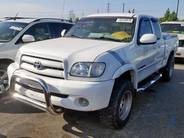 5TBJN3218YS070151 - 2000 TOYOTA TUNDRA WHITE photo 2