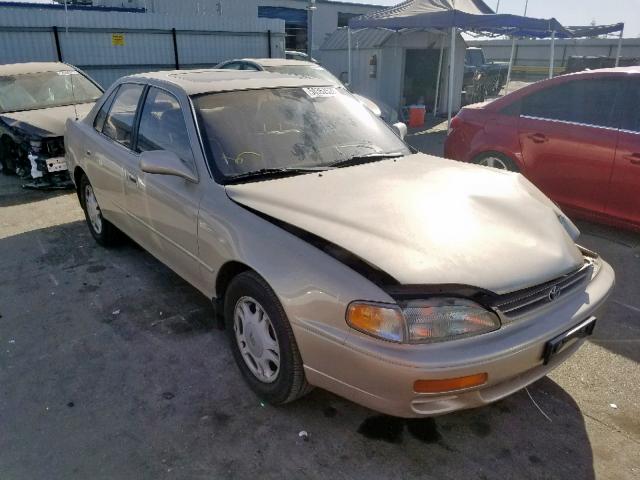 JT2GK13EXS0109647 - 1995 TOYOTA CAMRY XLE GOLD photo 1