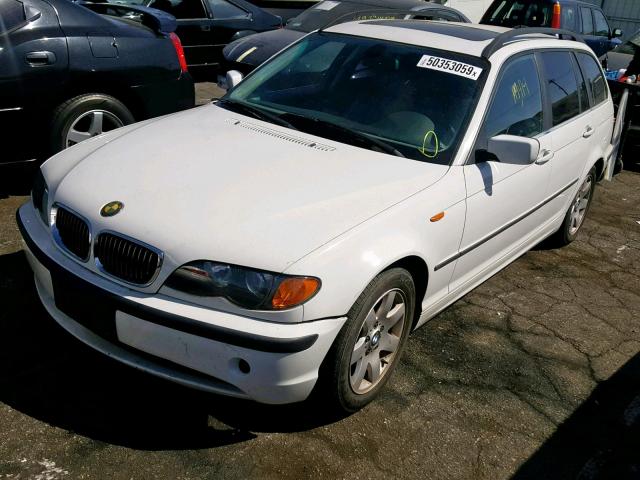 WBAEN334X3PC11659 - 2003 BMW 325 IT WHITE photo 2