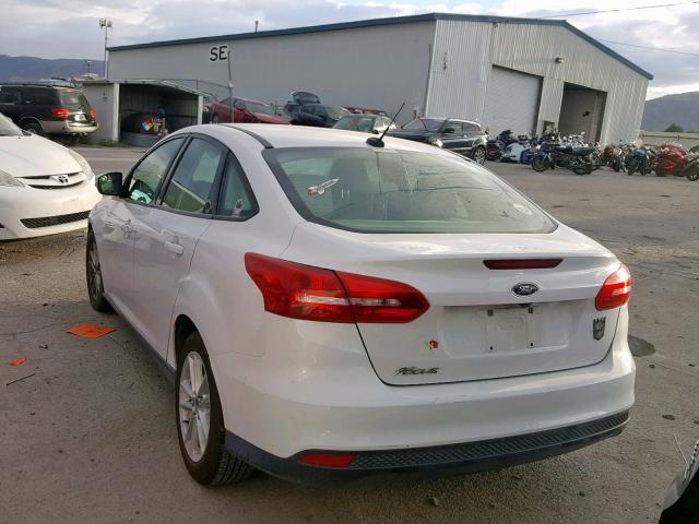 1FADP3F2XFL327476 - 2015 FORD FOCUS SE WHITE photo 3