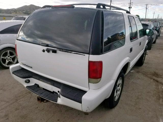 1GNDT13X14K160929 - 2004 CHEVROLET BLAZER WHITE photo 4