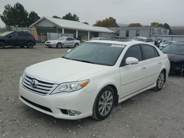 4T1BK3DBXBU434871 - 2011 TOYOTA AVALON BAS WHITE photo 2