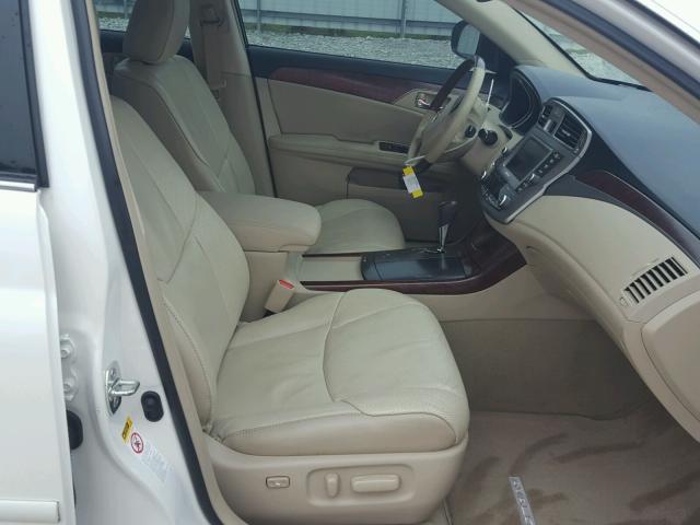 4T1BK3DBXBU434871 - 2011 TOYOTA AVALON BAS WHITE photo 5
