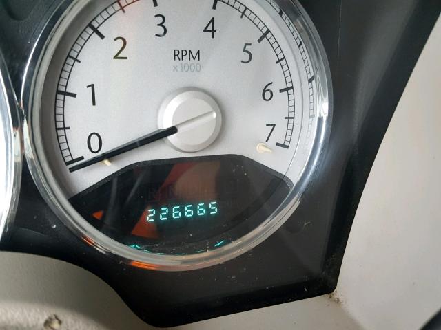 1A8HX58P57F575417 - 2007 CHRYSLER ASPEN LIMI RED photo 8