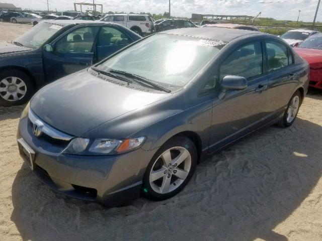 2HGFA1F63AH507563 - 2010 HONDA CIVIC LX-S 灰色 照片 2