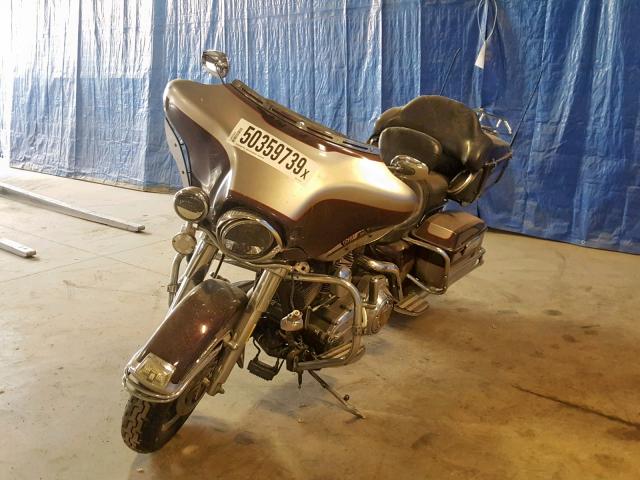 1HD1FC4157Y611157 - 2007 HARLEY-DAVIDSON FLHTCUI SILVER photo 2