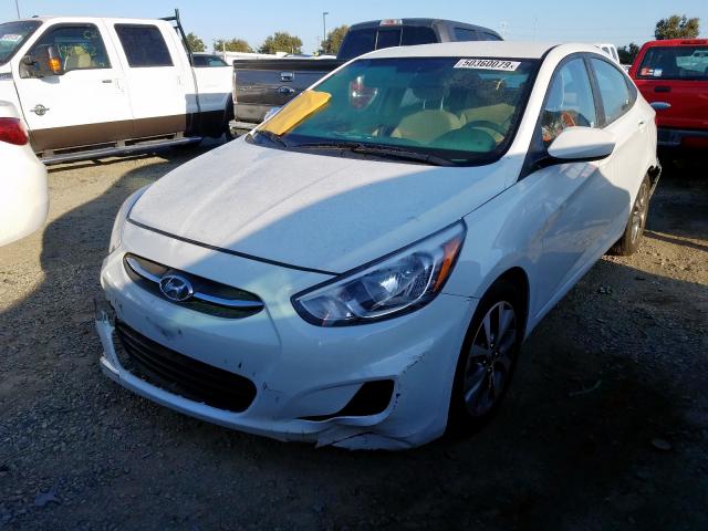 KMHCT4AEXHU365744 - 2017 HYUNDAI ACCENT SE WHITE photo 2