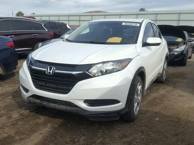 3CZRU5H31JM707009 - 2018 HONDA HR-V LX WHITE photo 2