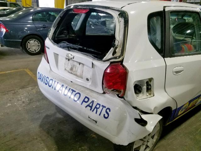 KL1TD66666B590077 - 2006 CHEVROLET AVEO BASE თეთრი ფოტო 9