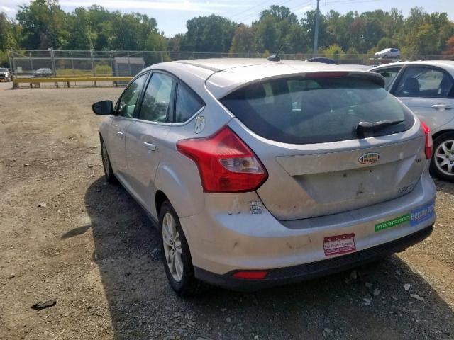 1FAHP3M27CL216657 - 2012 FORD FOCUS SEL SILVER photo 3