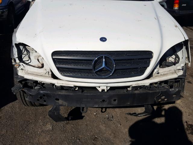 4JGAB54E53A372879 - 2003 MERCEDES-BENZ ML 320 WHITE photo 9