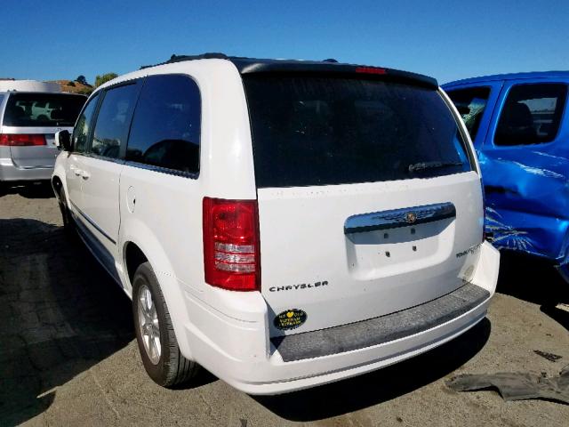 2A4RR5D11AR212923 - 2010 CHRYSLER TOWN & COU WHITE photo 3