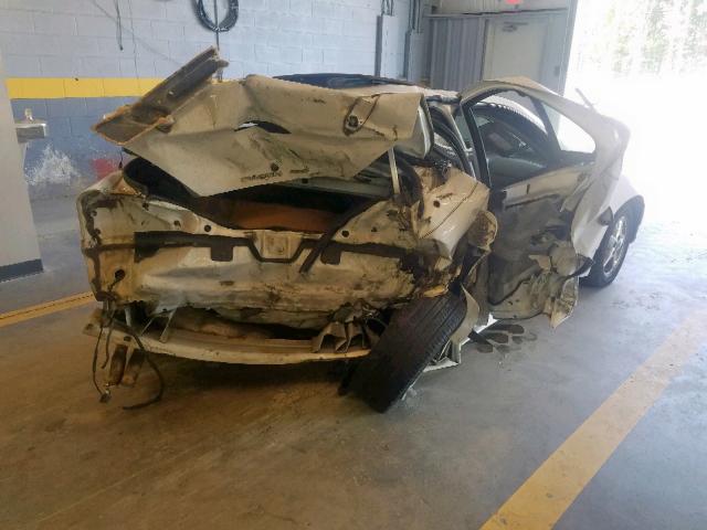 1G2NF52F52C214460 - 2002 PONTIAC GRAND AM S WHITE photo 9