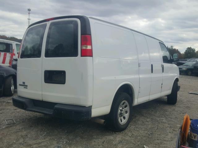 1GCSGAFX1C1180456 - 2012 CHEVROLET EXPRESS G1 WHITE photo 4