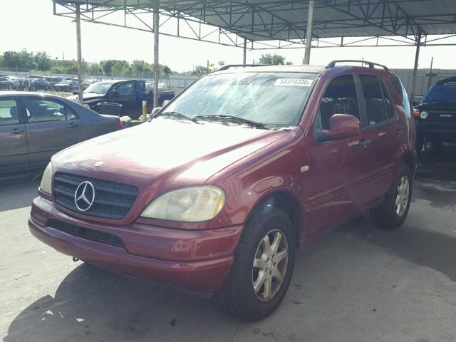 4JGAB72E6YA211088 - 2000 MERCEDES-BENZ ML 430 RED photo 2