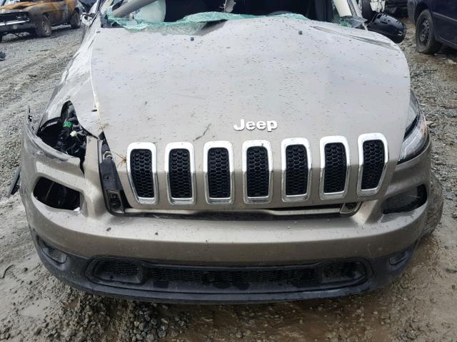 1C4PJLCB3HW507400 - 2017 JEEP CHEROKEE L TAN photo 7