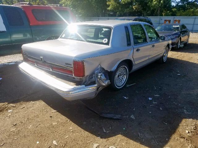 1LNLM81W2TY715625 - 1996 LINCOLN TOWN CAR E GRAY photo 4