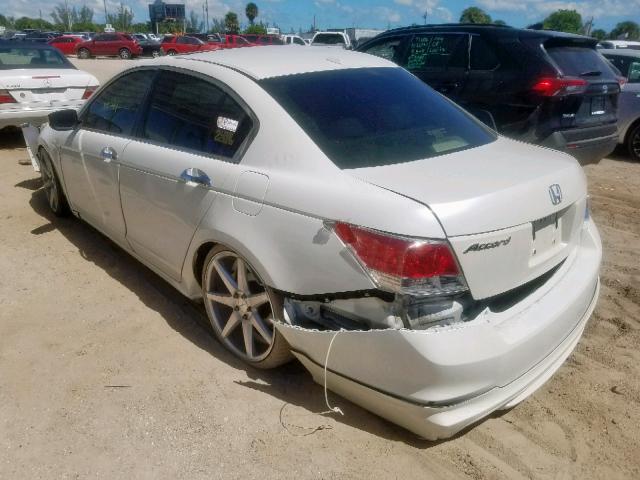 1HGCP3F88AA023983 - 2010 HONDA ACCORD EXL WHITE photo 3