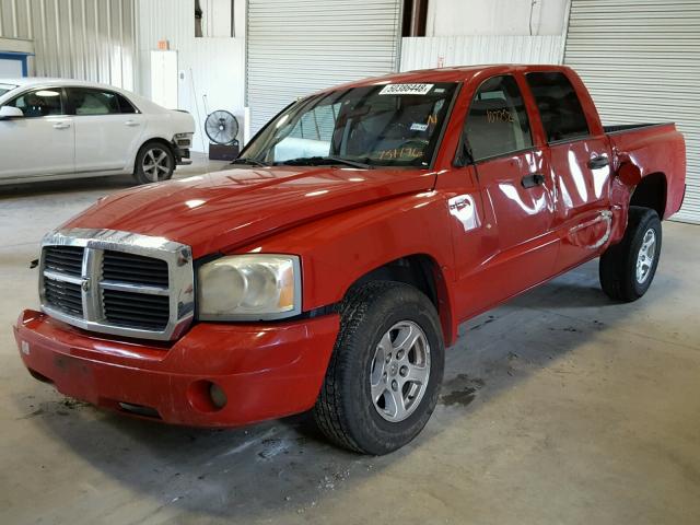 1D7HE48P97S151176 - 2007 DODGE DAKOTA QUA RED photo 2