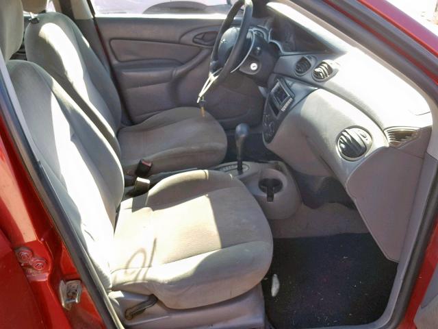 1FAFP33P0YW166615 - 2000 FORD FOCUS LX RED photo 5