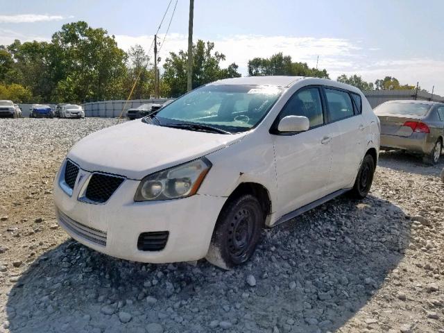 5Y2SP67899Z432985 - 2009 PONTIAC VIBE WHITE photo 2