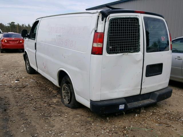 1GCFG15X981186127 - 2008 CHEVROLET EXPRESS G1 WHITE photo 3