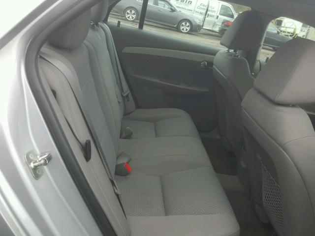 1G1ZB5E07CF252037 - 2012 CHEVROLET MALIBU LS 银色 照片 6