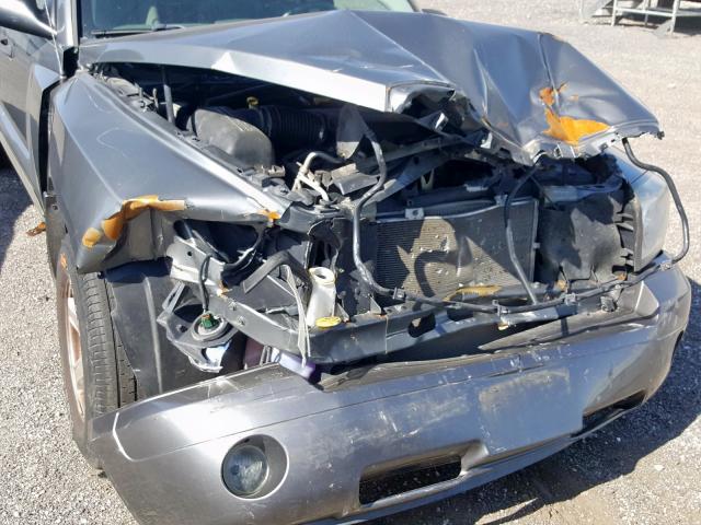 1D7HW48N86S600258 - 2006 DODGE DAKOTA QUA GRAY photo 9