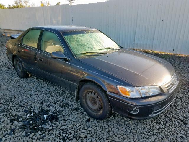 JT2BG22K5Y0474397 - 2000 TOYOTA CAMRY CE GRAY photo 1