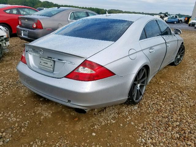 WDDDJ72X17A081036 - 2007 MERCEDES-BENZ CLS 550 SILVER photo 4