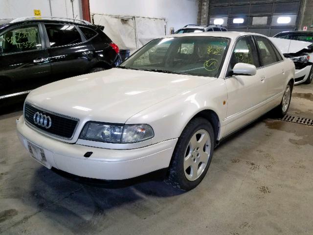 WAUBG34D8WN014076 - 1998 AUDI A8 QUATTRO WHITE photo 2