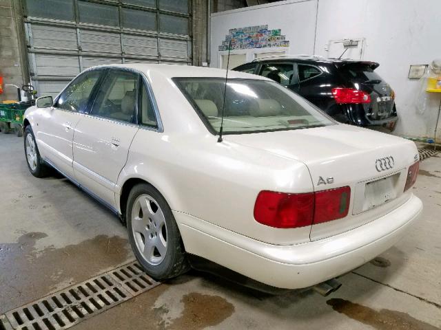 WAUBG34D8WN014076 - 1998 AUDI A8 QUATTRO WHITE photo 3