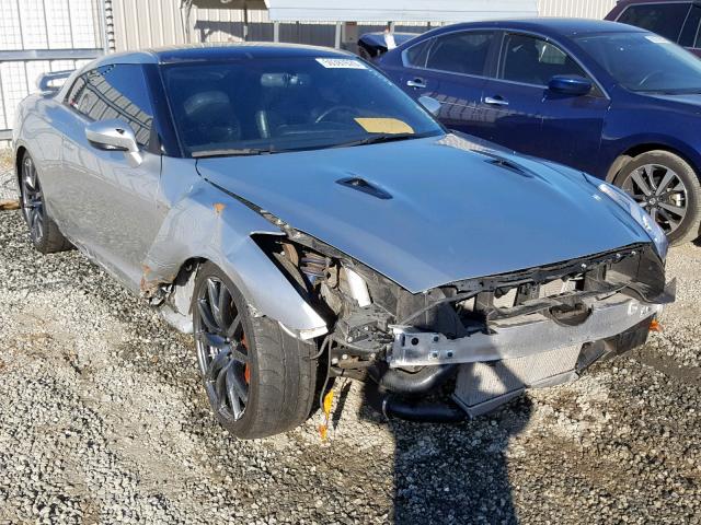 JN1AR5EF9GM290684 - 2016 NISSAN GT-R PREMI SILVER photo 1