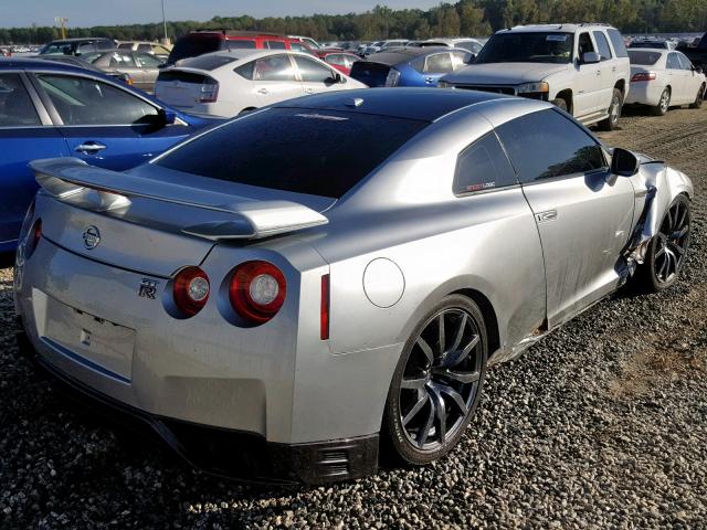 JN1AR5EF9GM290684 - 2016 NISSAN GT-R PREMI SILVER photo 4