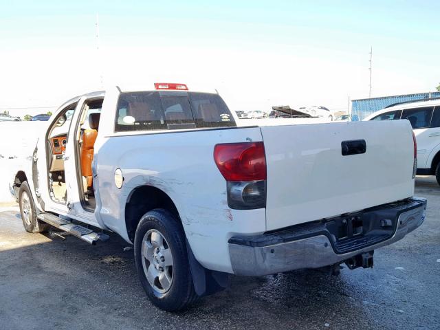 5TFRT54197X009635 - 2007 TOYOTA TUNDRA DOU WHITE photo 3