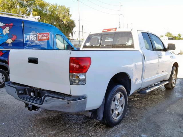 5TFRT54197X009635 - 2007 TOYOTA TUNDRA DOU WHITE photo 4