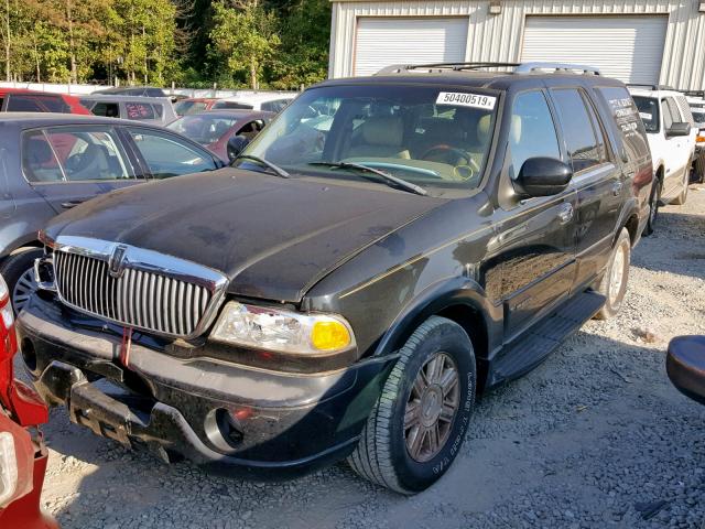 5LMEU27R32LJ14675 - 2002 LINCOLN NAVIGATOR BLACK photo 2