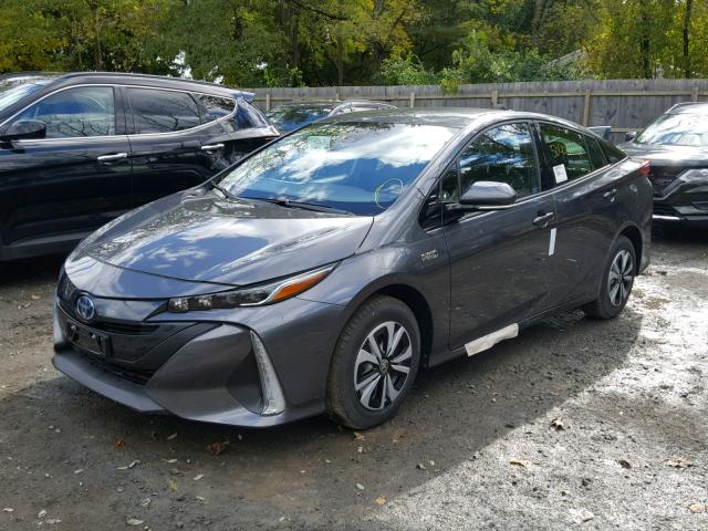 JTDKARFPXJ3089185 - 2018 TOYOTA PRIUS PRIM GRAY photo 2