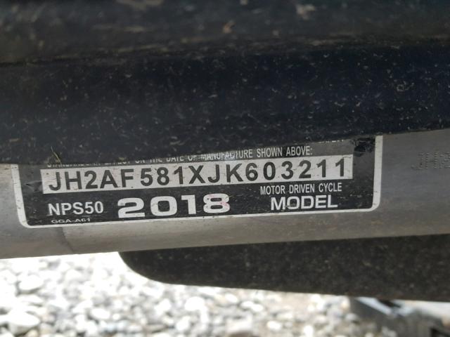 JH2AF581XJK603211 - 2018 HONDA NPS50 WHITE photo 10