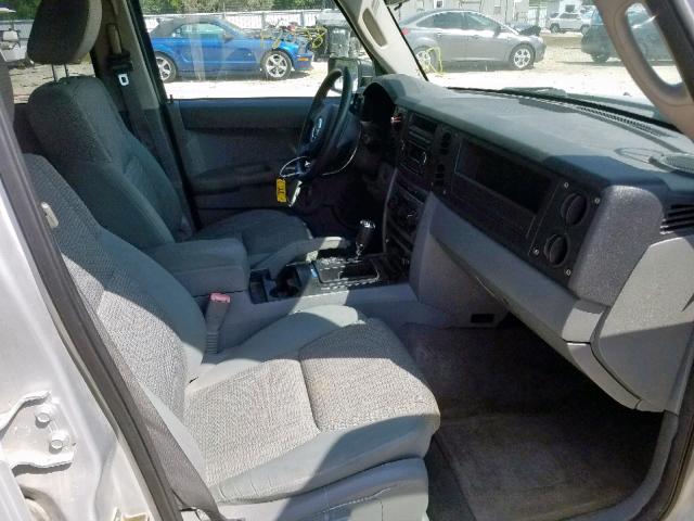 1J8HH48KX6C304316 - 2006 JEEP COMMANDER 银色 照片 5