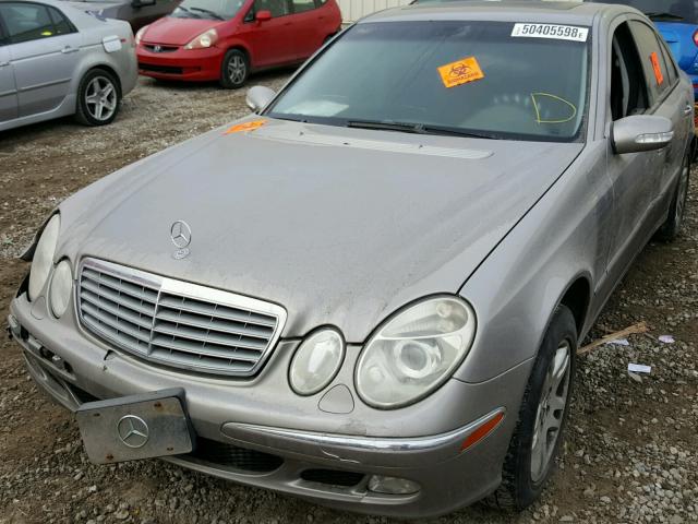 WDBUF65J34A520373 - 2004 MERCEDES-BENZ E 320 SILVER photo 2