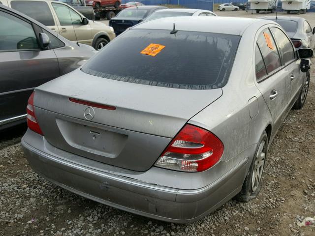 WDBUF65J34A520373 - 2004 MERCEDES-BENZ E 320 SILVER photo 4