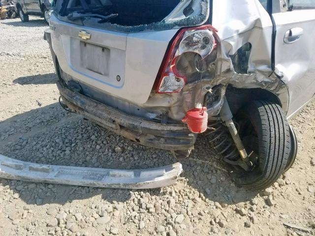 KL1TD66607B745742 - 2007 CHEVROLET AVEO BASE Күміс фото 9