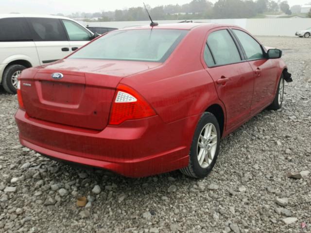 3FAHP0GA8BR272835 - 2011 FORD FUSION S RED photo 4