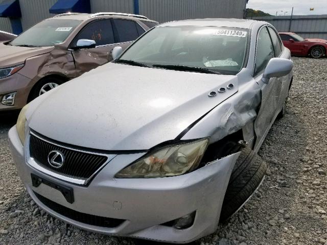 JTHCK262982026543 - 2008 LEXUS IS 250 SILVER photo 2