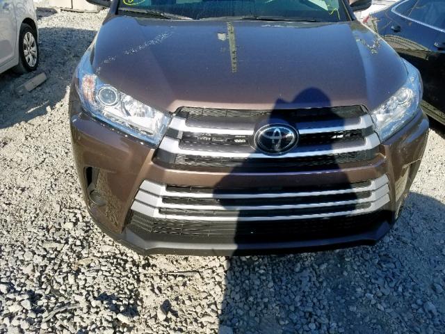 5TDBZRFH9KS945643 - 2019 TOYOTA HIGHLANDER BROWN photo 9