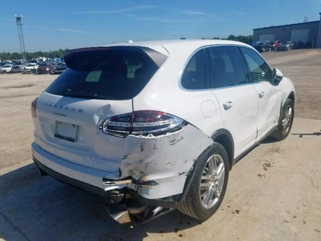 WP1AA2A29GKA10939 - 2016 PORSCHE CAYENNE WHITE photo 4